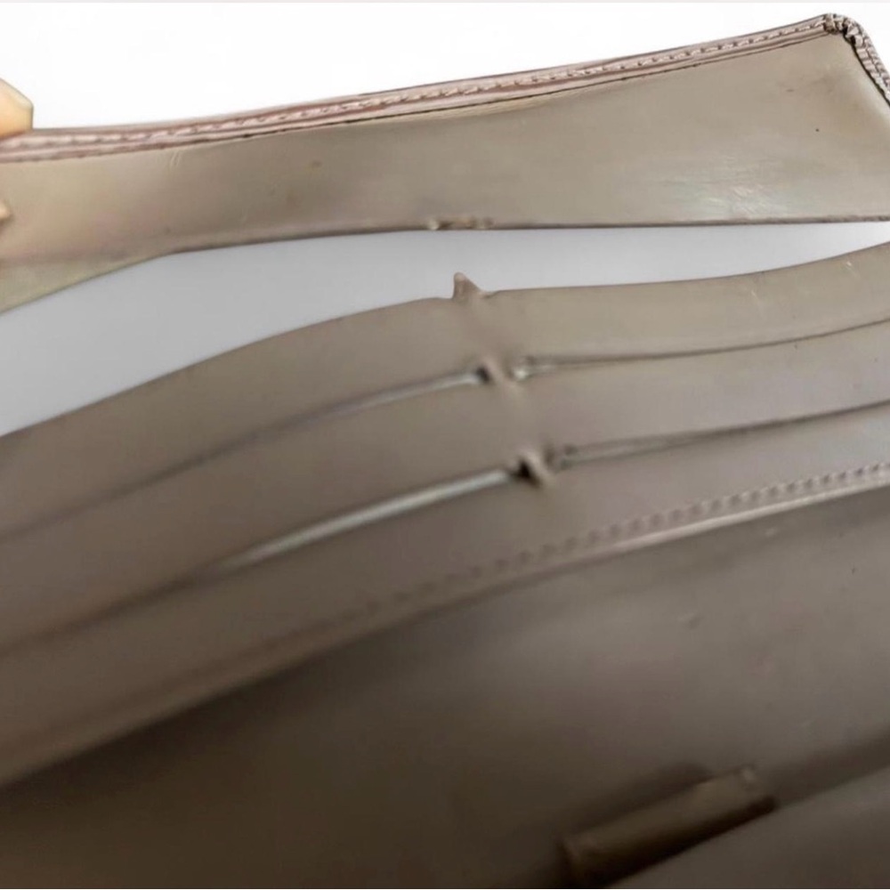 Louis Vuitton Epi leather Wallet - Picture 11 of 13